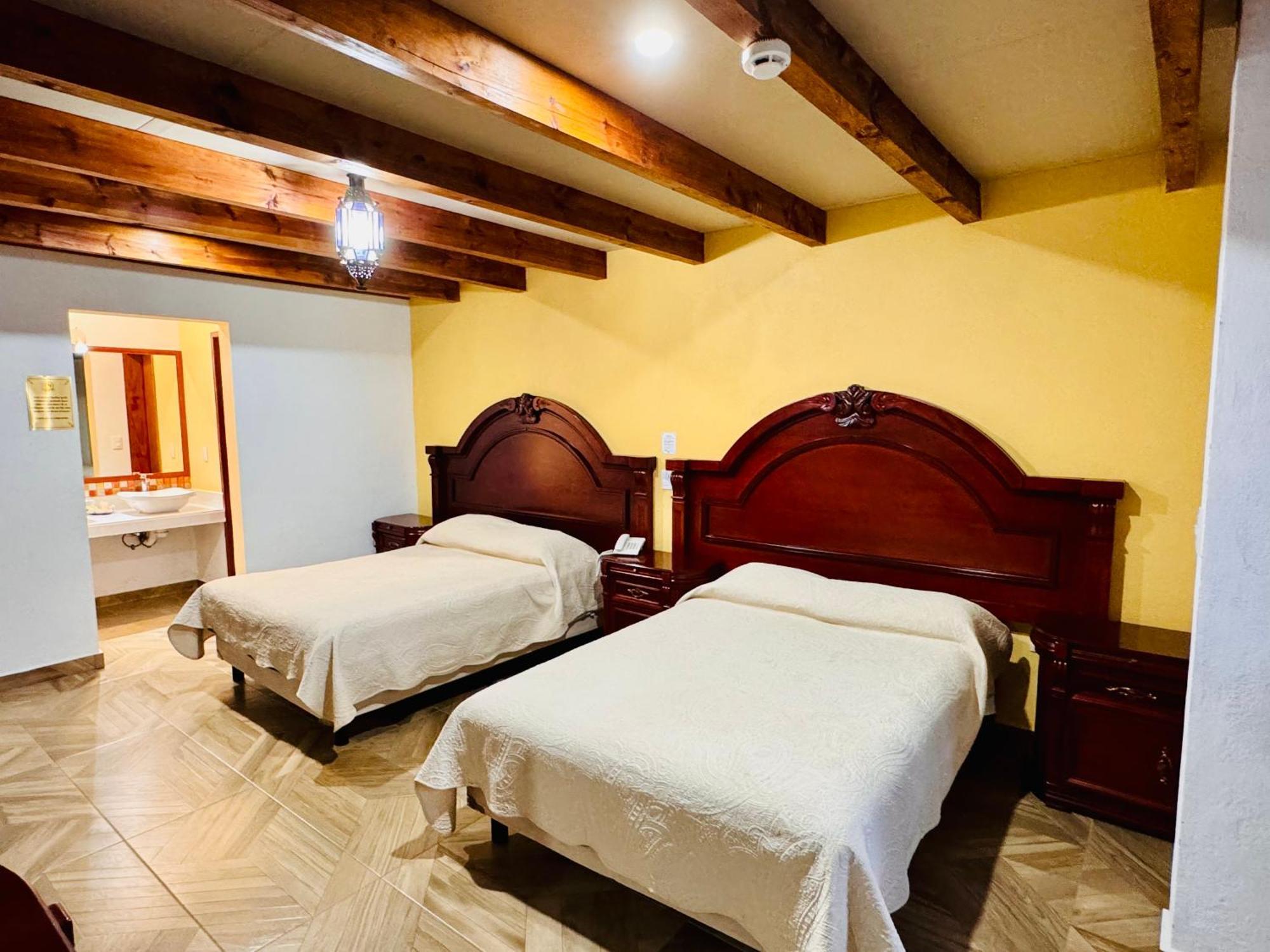 Hotel Hacienda Real แบร์นัล ภายนอก รูปภาพ