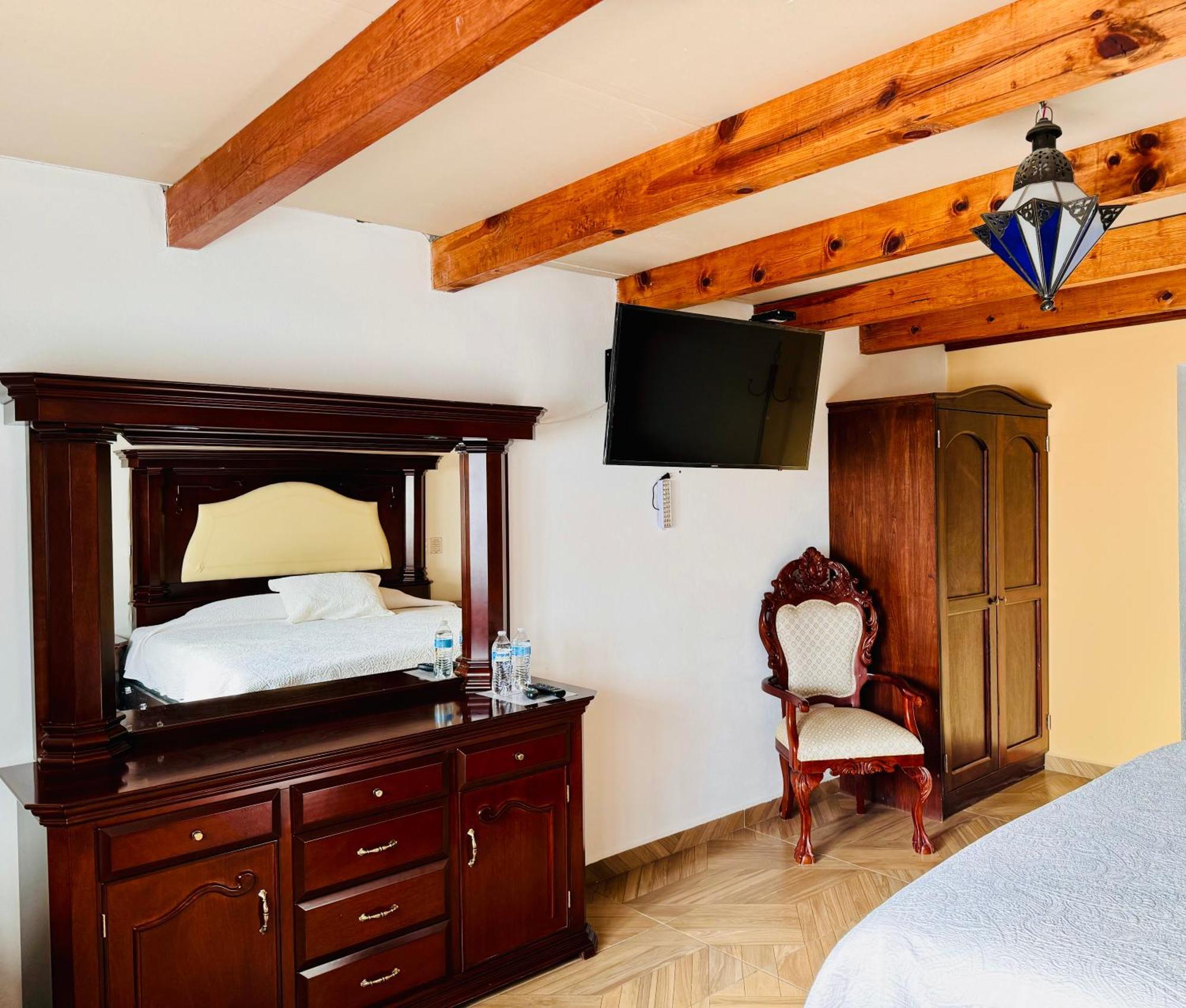 Hotel Hacienda Real แบร์นัล ภายนอก รูปภาพ