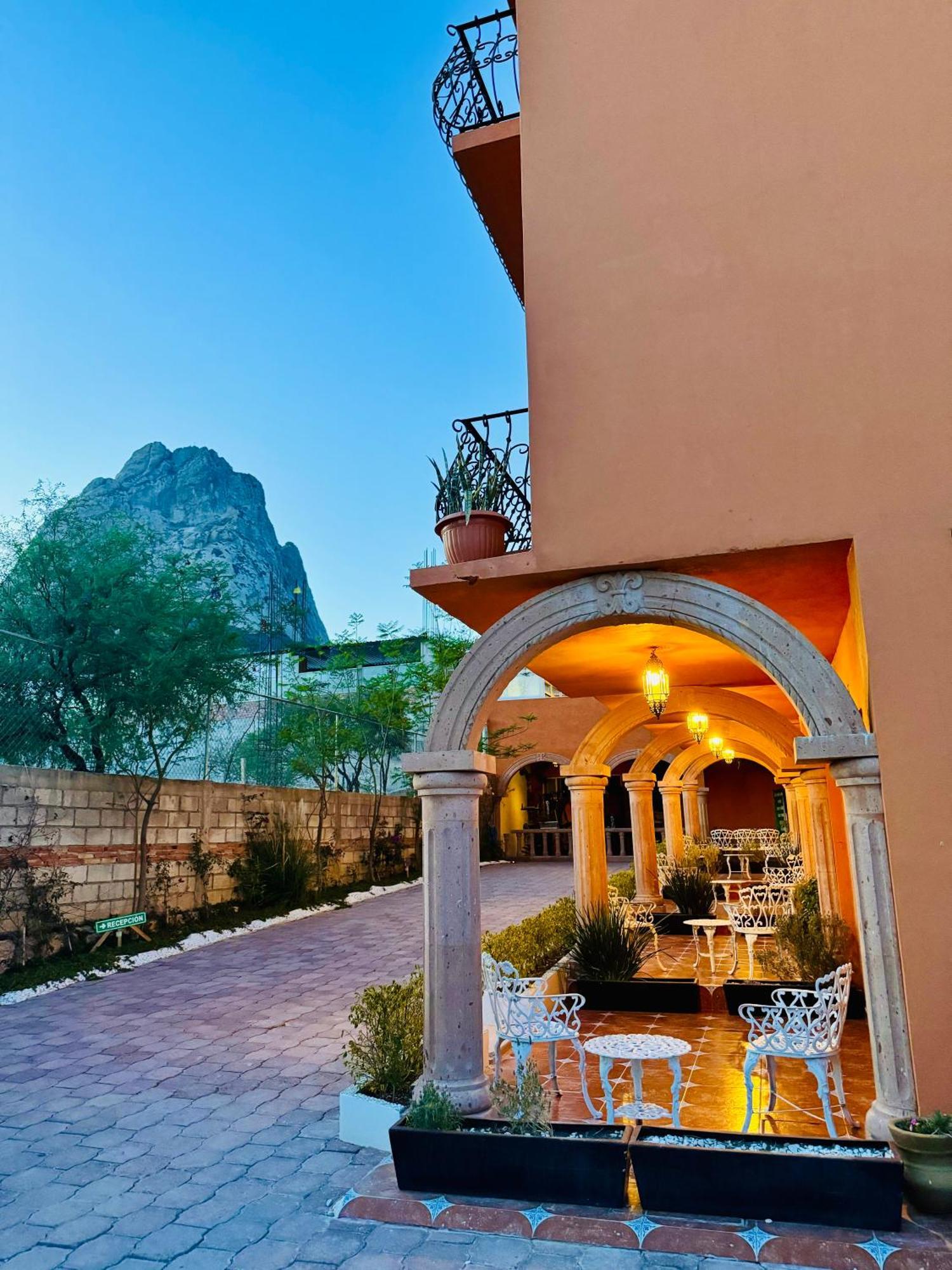 Hotel Hacienda Real แบร์นัล ภายนอก รูปภาพ